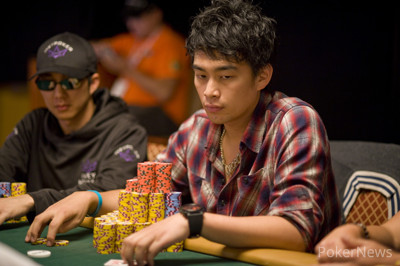 OJ Ojiri (right) leads the way on Day 3, while Jonathan Tamayo is on a short stack.