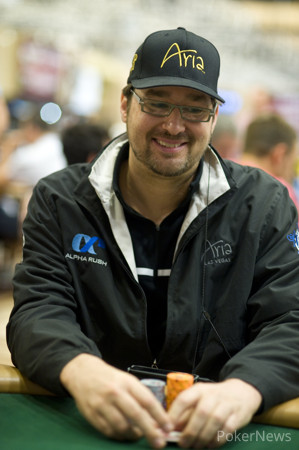 Hellmuth Out