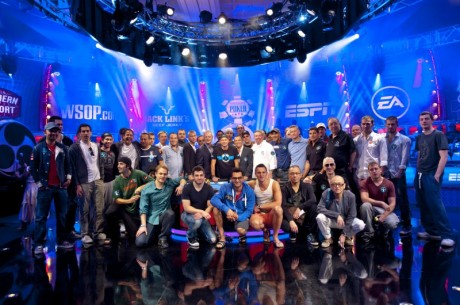 WSOP Big One for One Drop - Brian Rast, Phil Hellmuth & Sam Trickett leiders na dag één!