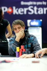 Ronny Kaiser extends his chip lead