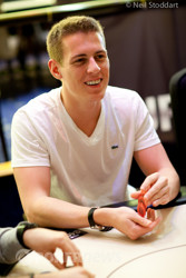 Mike McDonald - A escolha da namorada do poker