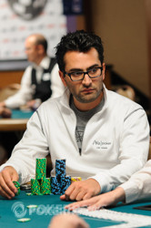 Antonio Esfandiari