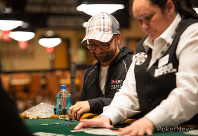 Daniel Negreanu Has Plenty to Smile About Here on Day 1