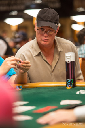 Bill Fagerbakke Has Played His Last Hand Here on Day 1