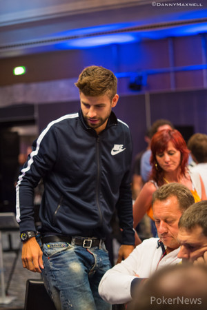 Gerard Piqué up and out of his chair, eliminated on Day 2 of EPT Barcelona
