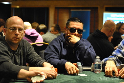 Ritchie Idrovo has the overall chip lead with 205,900.
