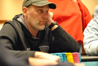 Mike Lang topped the Day 1b field, and he'll take 287,500 into Day 2.