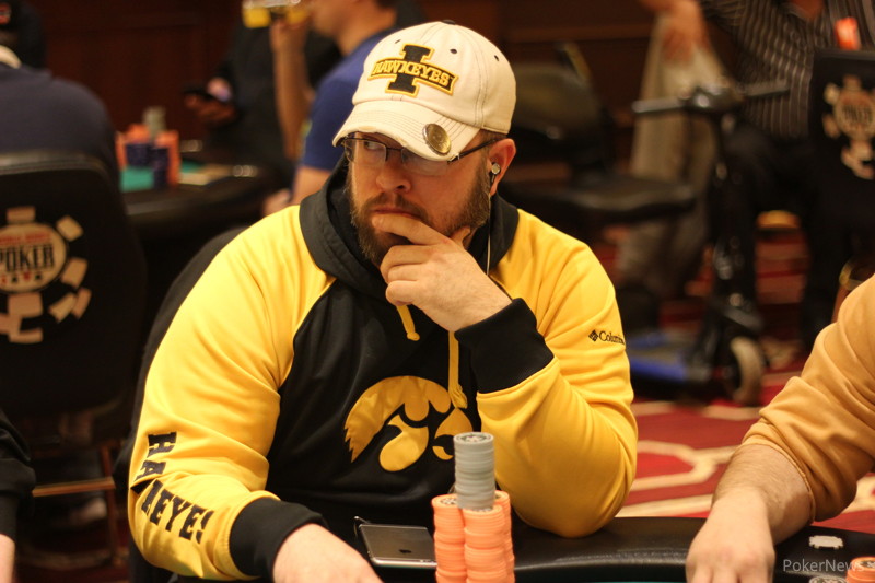 Main Event Gallery | 2015 RunGood Poker Series Horseshoe Council Bluffs ...