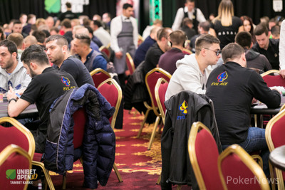 A full Tournament Room is expected for Day 1b