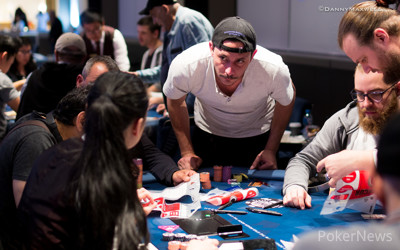 Johnathan Hargrave Edged Pak Wong to Lead Day 1c
