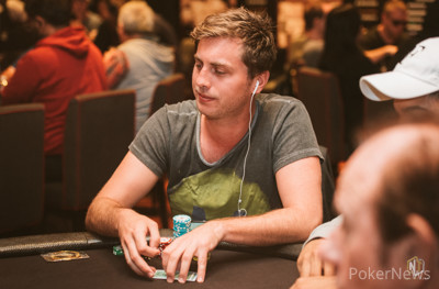 HRW 16: $10,300 NLHE 6-Max High Roller Champion Julian Stuer