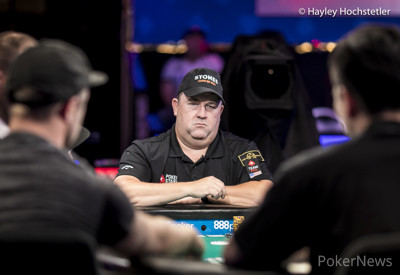 Chris Moneymaker chips up early on Day 3