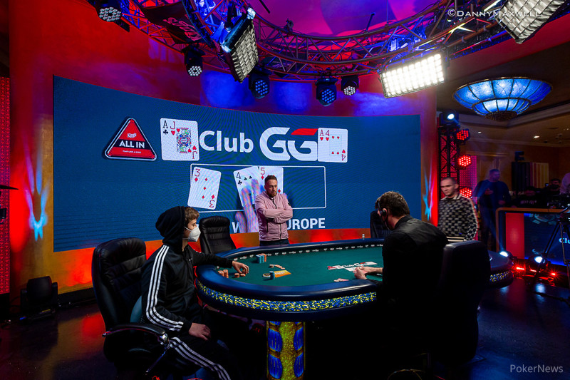 Showdown Poker Club