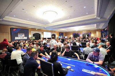 poker room full house