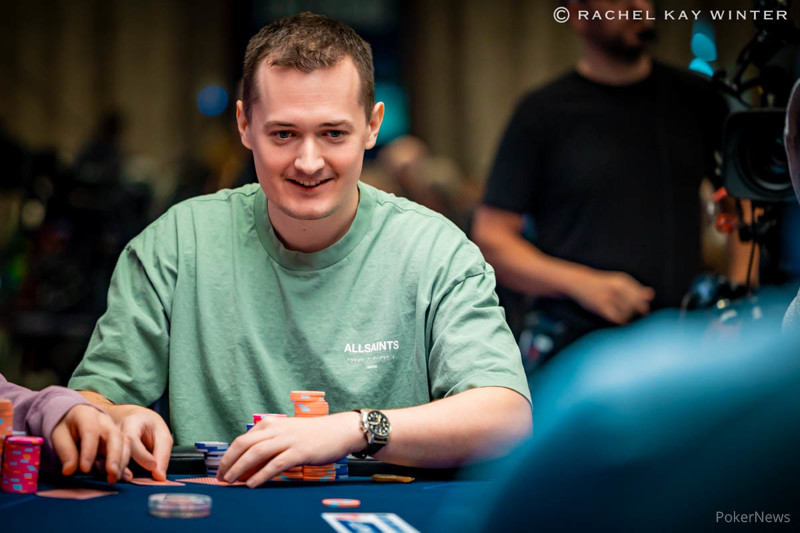 Nick Marchington Takes a Commanding Lead Over Final Six in the NAPT Las Vegas Main Event