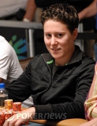 Vanessa Selbst, chip leader heading into Event No. 19 final table