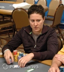 Vanessa Selbst brings a dominant chip lead to the final table