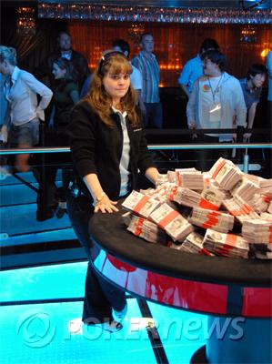 Annette Obrestad - Poker Legends 103
