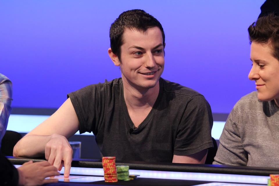 Poranny Kurier: Tony G wygrywa rundę w Premier League V, Hellmuth ma ADHD i więcej 109