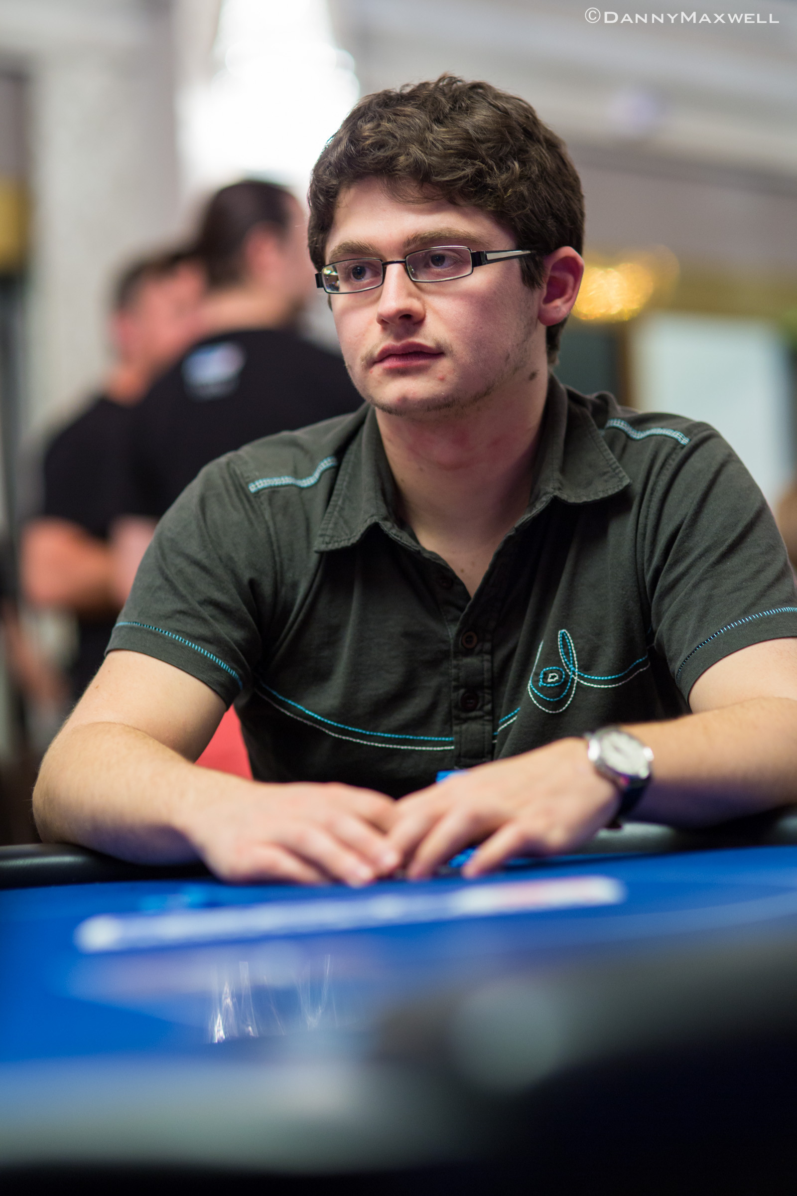 PokerStars.com EPT London Main Event Dzień 3: Kozlov liderem, uczniak w kasie! 102