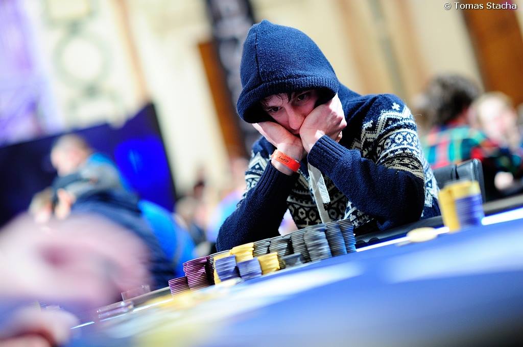 Eureka Poker Tour Dzień 2 - czterech Polaków dalej w grze, Robert Malinowski zgarnie... 101