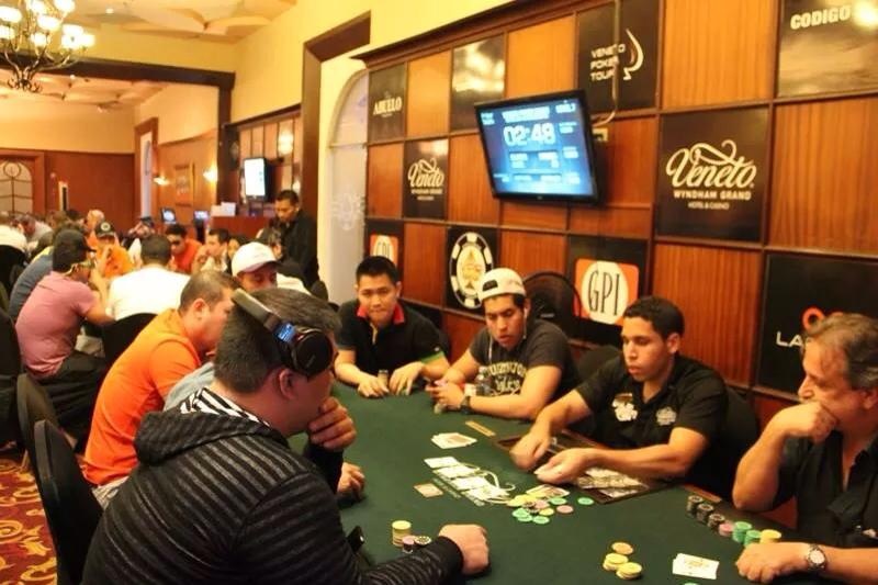 Mexicanos Calificados a el Día 2 en el Veneto Poker Tour 2014 en Panamá 101