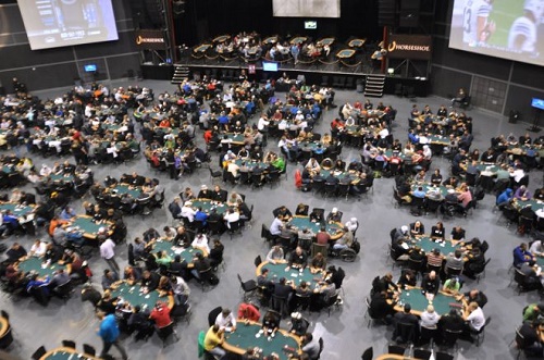 Hai un Circolo di Poker Live e Vuoi Visibilità? PokerNews è il Portale Che fa Per te! 101