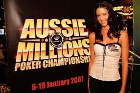 Poker igralka Shannon Elizabeth 103