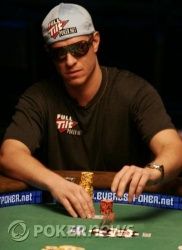 Phil Tom, Champion von Event #11 101