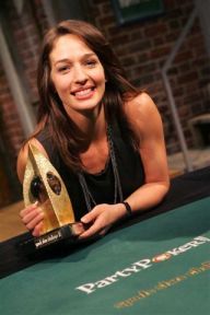 PokerNews profil: Kara Scott - intervju 102