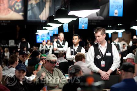 WSOP 2009 reportage : la bulle du Principal explose , un grand moment du poker 101