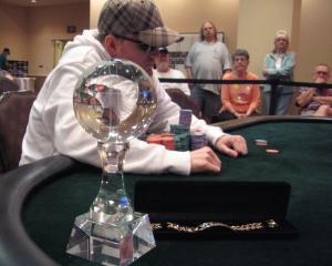 Joe "hoodini10" Udine wint FTOPS event 12 105