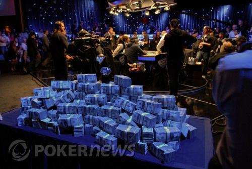 November NINE este deja November TWO: Joe Cada și Darvin Moon în Heads Up 103