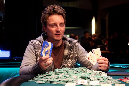 Constantin Meyer wint MCOP 2009 €1.000 single rebuy, Nederlanders schieten net te kort 102