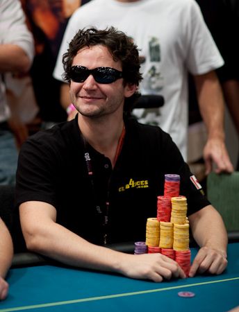European Poker Tour Vilamoura - Jeff Sarwer лидер след Ден 2 101