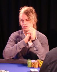 Tony G afirma que "Isildur1" es Viktor Blom 101