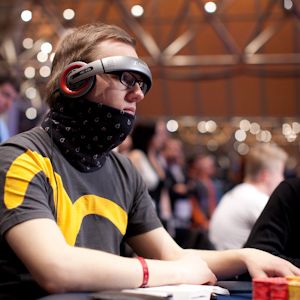 European Poker Tour Prague: Наско и Сашо продължават напред 101