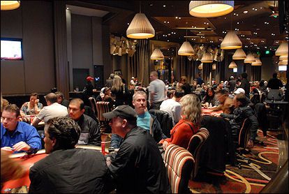 paris las vegas hotel casino poker room