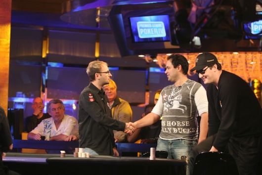 Party Poker Premier League IV, Heat 6: Negreanu gana, pese al circo montado a su alrededor 104