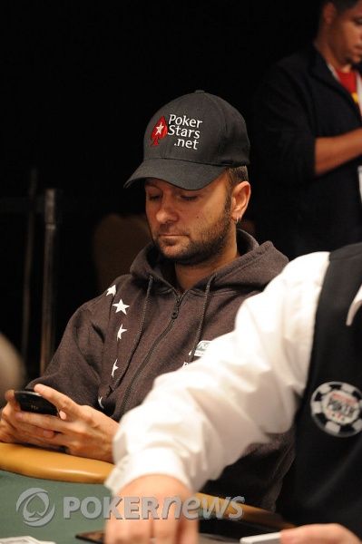WSOP 2010: Carter Phillips (2,774) campion NL Holdem 6Max - Am trecut de prima zi la... 102
