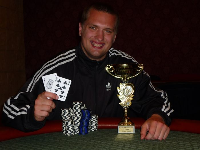 Pirmąjį Pajūrio pokerio klubo draugišką turnyrą laimi - Laurynas Pielikis 105