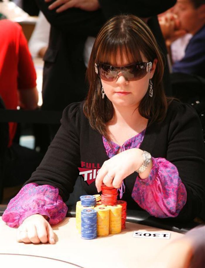 Annette leverer sin sin beste WSOP turnering til nå, 14 igjen og Annette er med. 101
