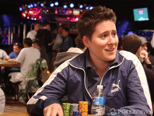 Interview poker (WSOP 2010) : Vanessa Selbst, une nana qui en a! 103