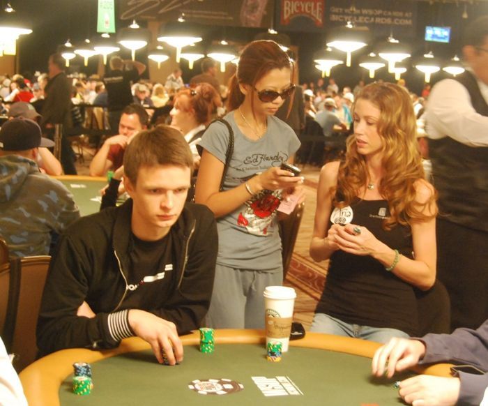 Andrej "over.be" Vinogrodskij ir Shannon Elizabeth