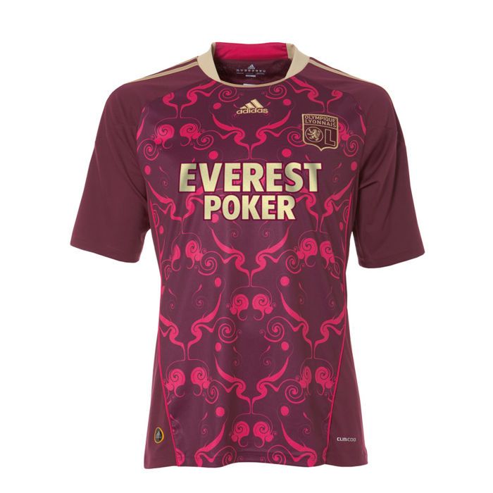 Everest Poker postal sponzor nogometnega klubu Olympique Lyon 101