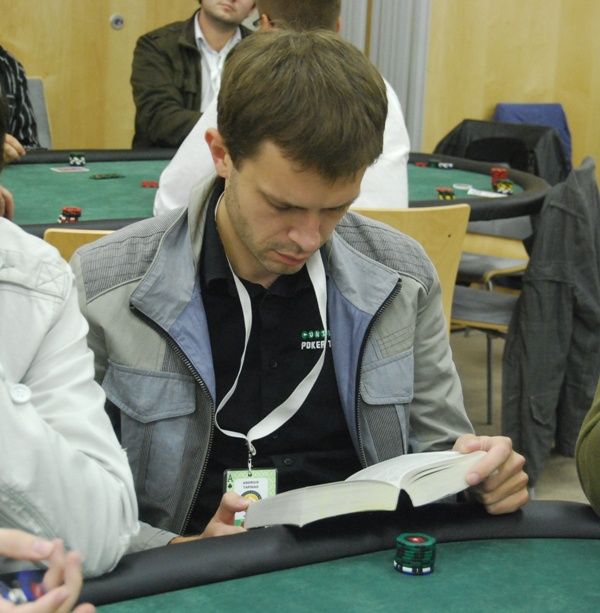 Andrius "The Reader" Tapinas