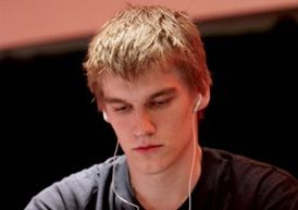 Du kan lære fra Scott Palmer, som klatret fra mikro nivå til de største nivåene på bare 1 år.