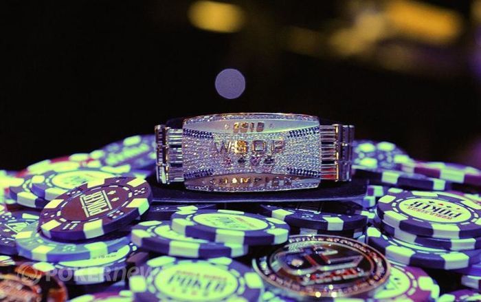 2010 WSOP Main Event: Do heads-upu se dostali Jonathan Duhamel s Johnem Racenerem 101