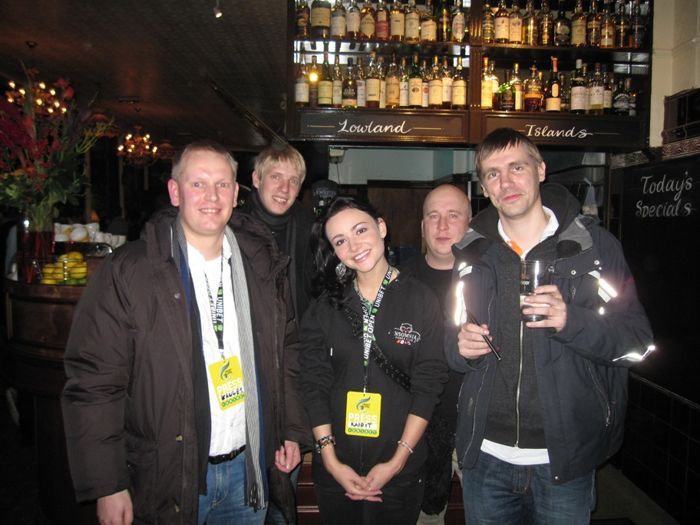 Unibet Open Londoni tervituspidu: Hannes, Kalev, Evely, Janek ja Martin.