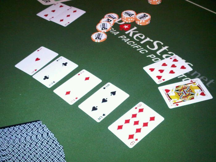 PokerTour의 12월 첫 주말 102